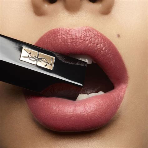 ysl smalto vert decadent|Yves Saint Laurent The Slim Velvet Radical Matte Lipstick .